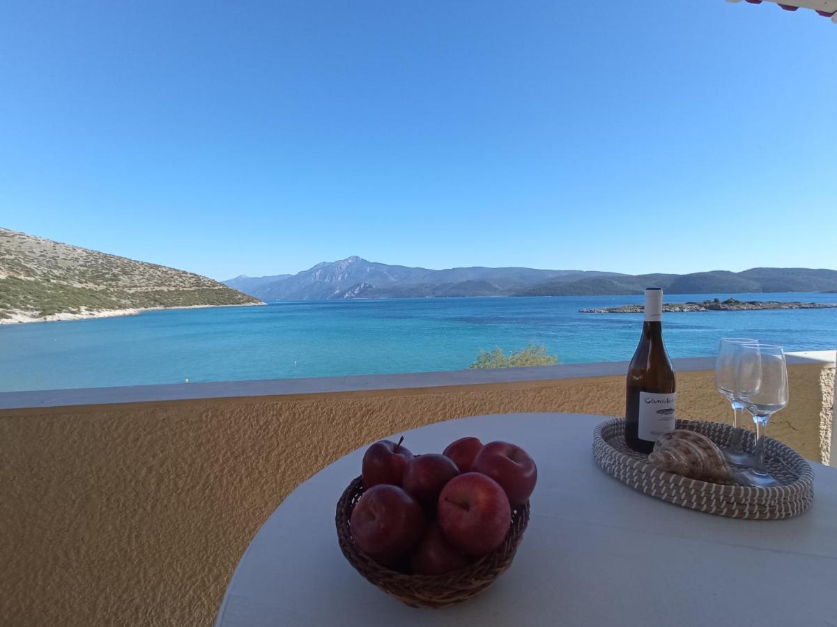 Seaview & Psili Ammos (Samos)